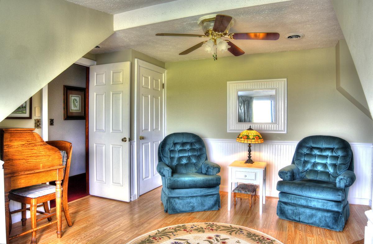 Los Gatos Bed & Breakfast Penn Yan Exterior photo